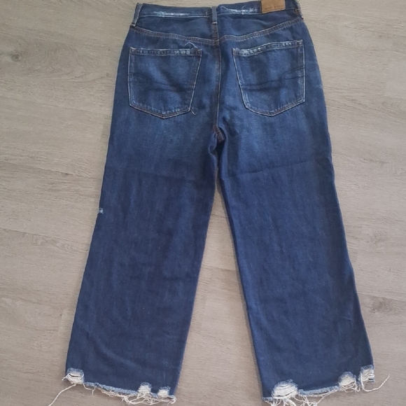 American Eagle Distressed Wide Leg Crop Button Fly - Picture 6 of 9